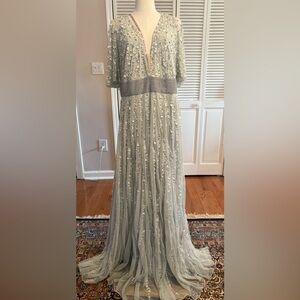 NWT Mac Duggal Sea foam Mint Sequin Embellished Dress